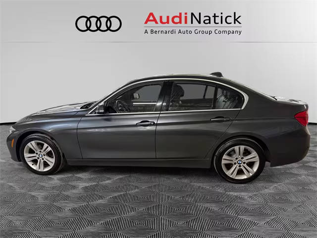 2017 BMW 3 Series 330i xDrive AWD photo