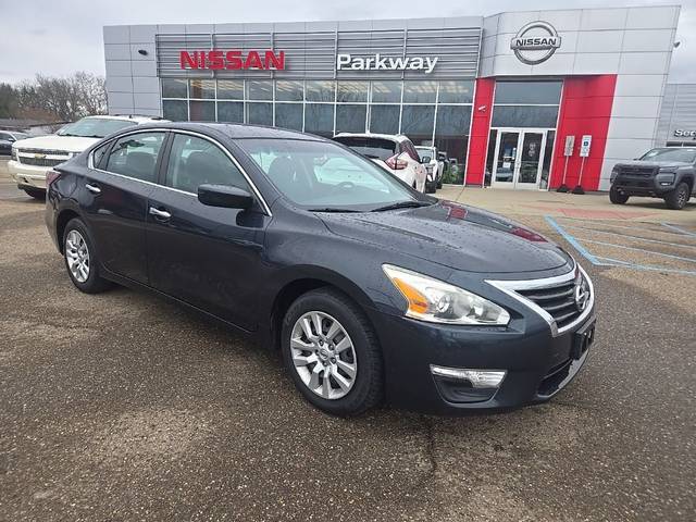 2015 Nissan Altima 2.5 S FWD photo