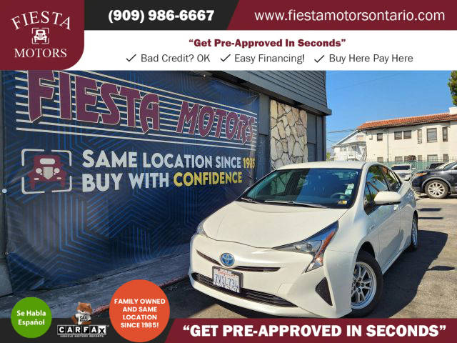 2017 Toyota Prius Two FWD photo