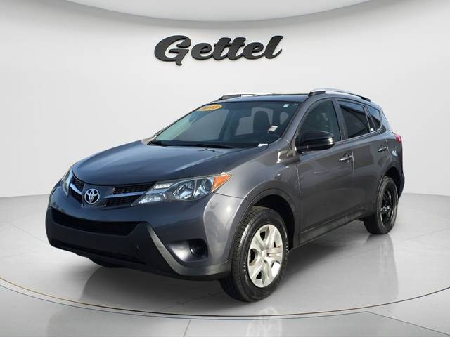 2015 Toyota RAV4 LE FWD photo
