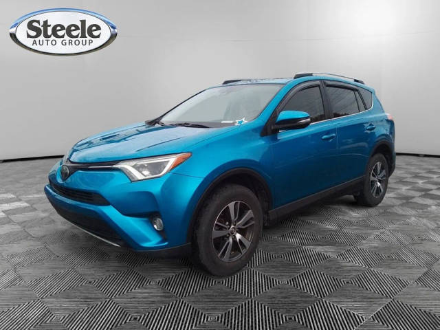 2017 Toyota RAV4 XLE FWD photo