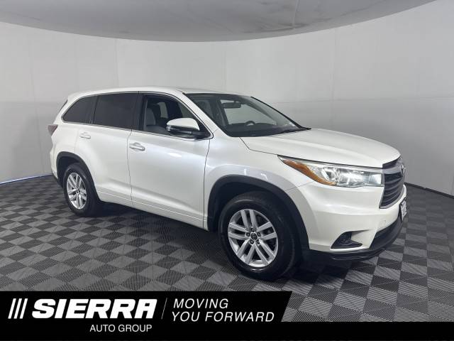 2016 Toyota Highlander LE FWD photo