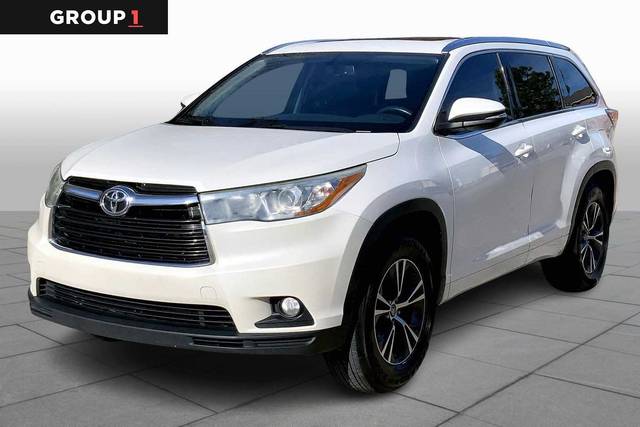 2016 Toyota Highlander XLE FWD photo