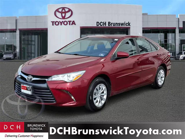 2017 Toyota Camry LE FWD photo