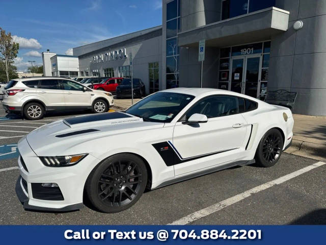 2017 Ford Mustang GT Premium RWD photo