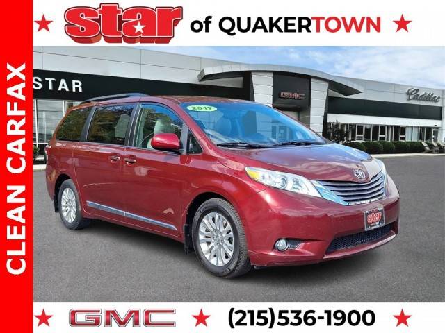 2017 Toyota Sienna XLE FWD photo