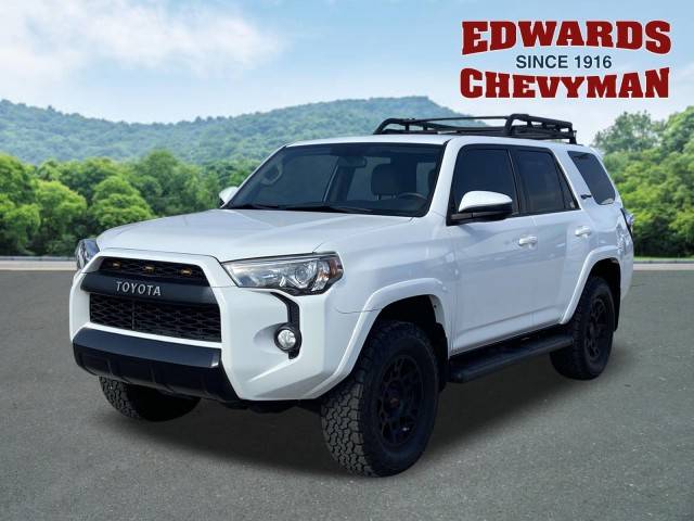 2016 Toyota 4Runner SR5 RWD photo