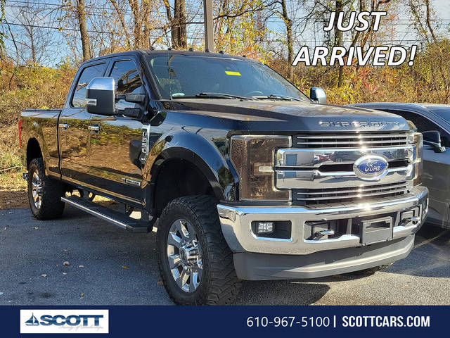 2017 Ford F-250 Super Duty Lariat 4WD photo