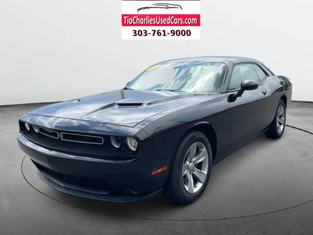 2016 Dodge Challenger SXT RWD photo