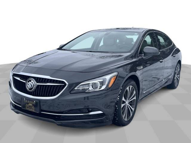 2017 Buick LaCrosse Essence FWD photo