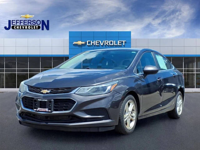 2017 Chevrolet Cruze LT FWD photo