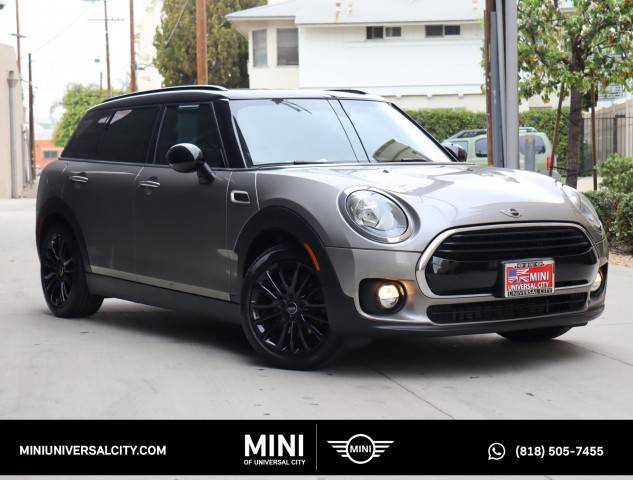 2017 MINI Cooper Clubman Cooper FWD photo