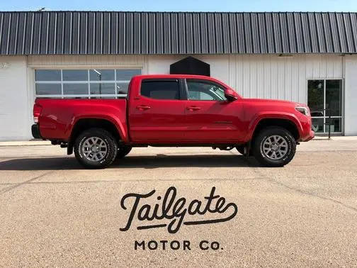 2017 Toyota Tacoma SR5 4WD photo
