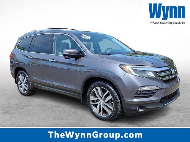 2016 Honda Pilot Touring AWD photo