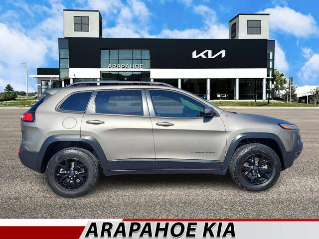 2017 Jeep Cherokee Trailhawk 4WD photo