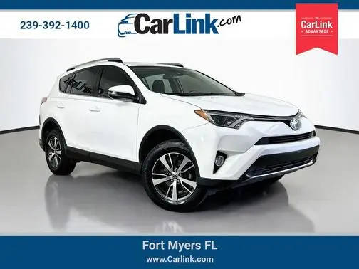 2017 Toyota RAV4 XLE FWD photo