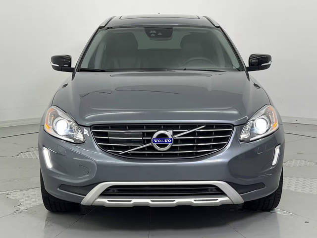 2017 Volvo XC60 Dynamic FWD photo