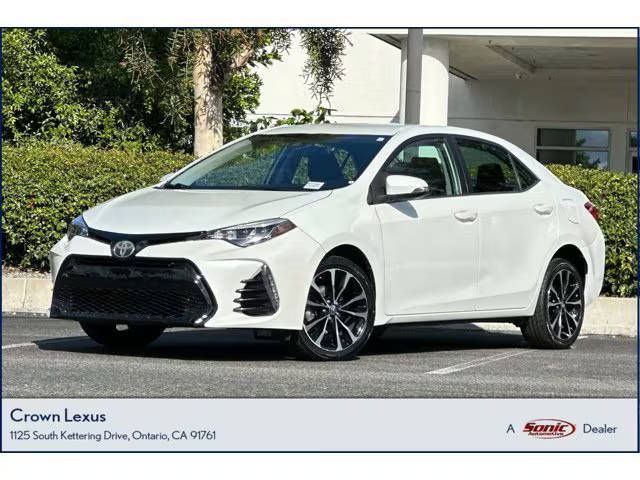2017 Toyota Corolla SE FWD photo
