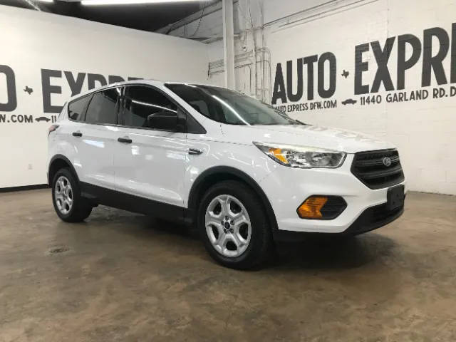 2017 Ford Escape S FWD photo