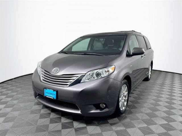 2017 Toyota Sienna XLE AWD photo