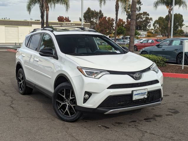 2016 Toyota RAV4 SE FWD photo