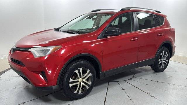 2017 Toyota RAV4 LE FWD photo