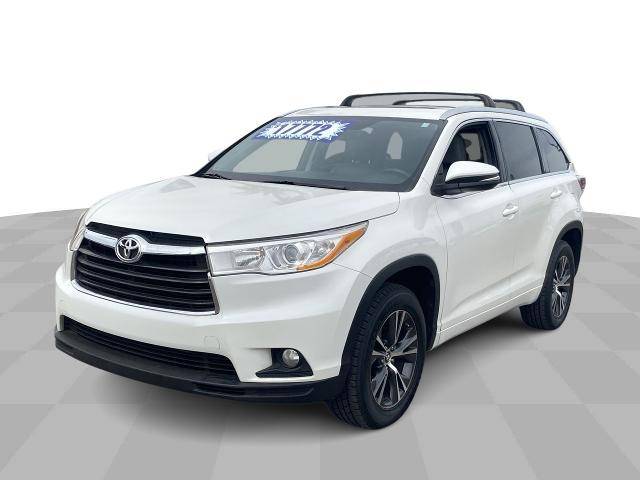 2016 Toyota Highlander XLE FWD photo