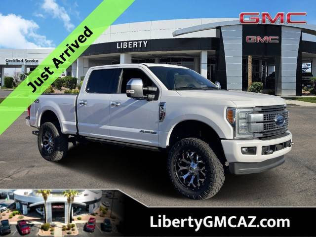 2017 Ford F-350 Super Duty Platinum 4WD photo