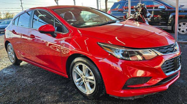 2017 Chevrolet Cruze LT FWD photo