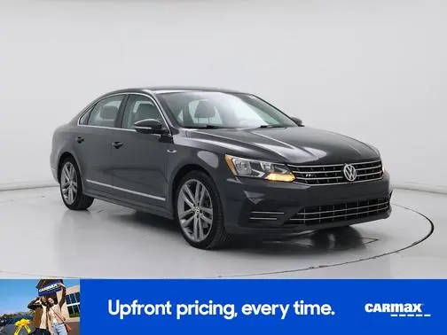 2017 Volkswagen Passat R-Line w/Comfort Pkg FWD photo