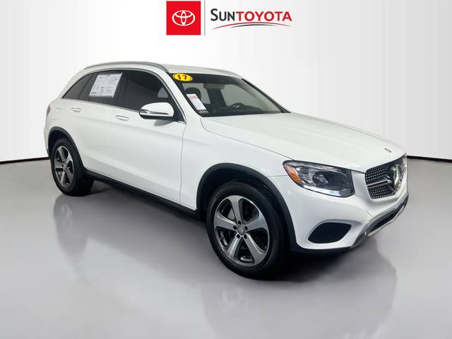 2017 Mercedes-Benz GLC-Class GLC 300 RWD photo