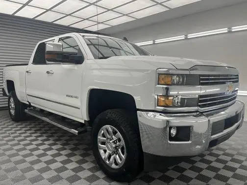 2016 Chevrolet Silverado 2500HD LTZ RWD photo