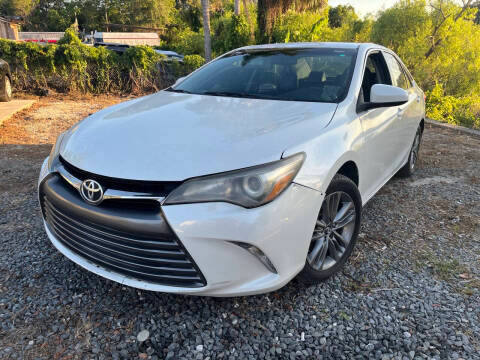 2017 Toyota Camry SE FWD photo