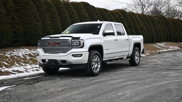 2017 GMC Sierra 1500 Denali 4WD photo