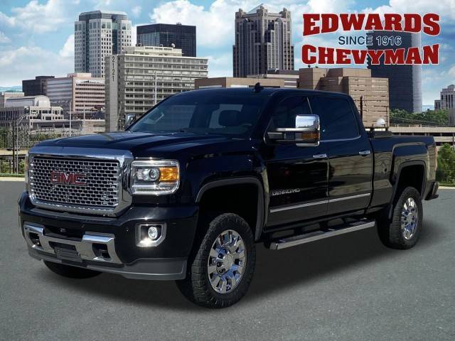 2016 GMC Sierra 2500HD Denali 4WD photo