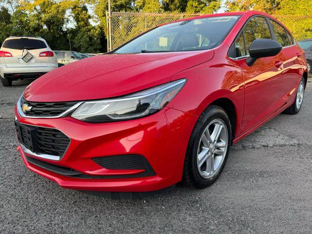 2017 Chevrolet Cruze LT FWD photo