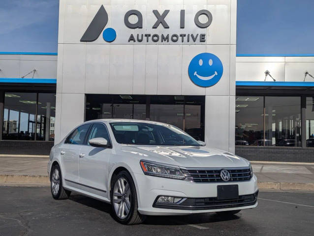 2017 Volkswagen Passat 1.8T SEL Premium FWD photo