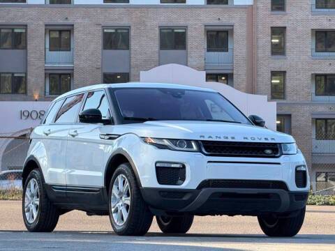 2017 Land Rover Range Rover Evoque SE 4WD photo