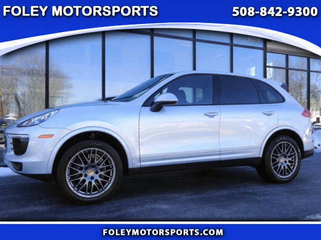 2017 Porsche Cayenne Platinum Edition AWD photo