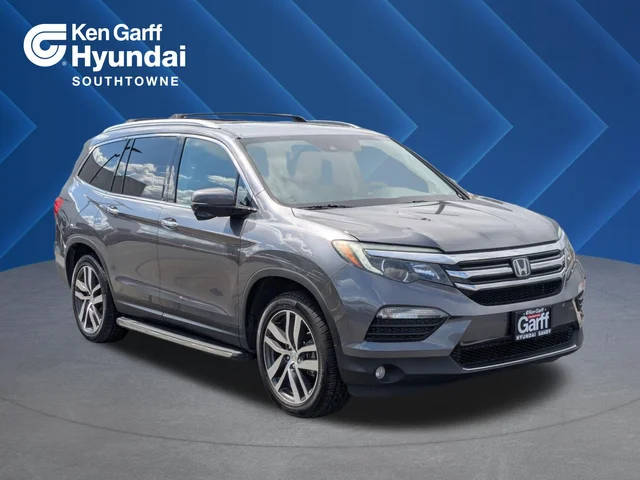 2016 Honda Pilot Touring AWD photo
