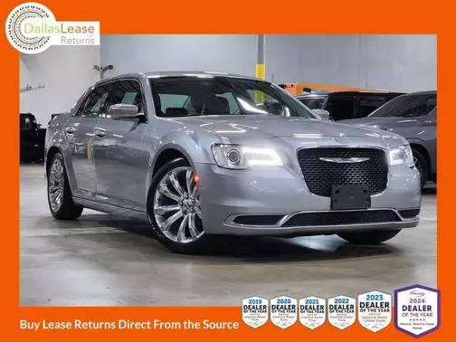 2016 Chrysler 300 Limited RWD photo