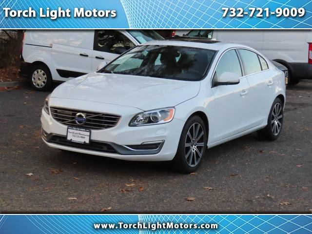 2017 Volvo S60 Inscription Platinum FWD photo