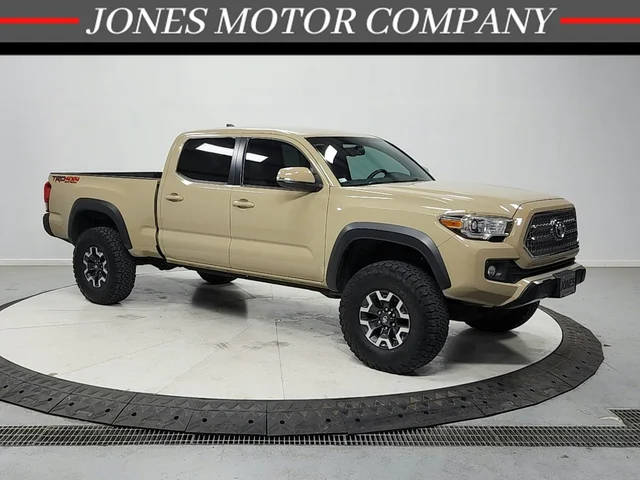 2017 Toyota Tacoma TRD Off Road 4WD photo