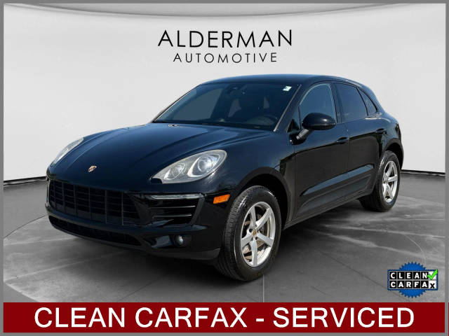 2017 Porsche Macan AWD photo