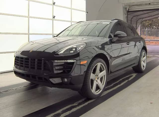 2017 Porsche Macan S AWD photo