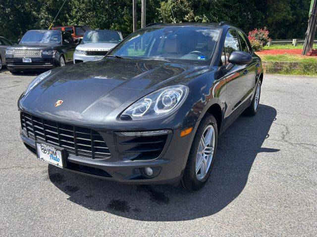 2017 Porsche Macan AWD photo