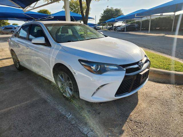 2016 Toyota Camry SE FWD photo