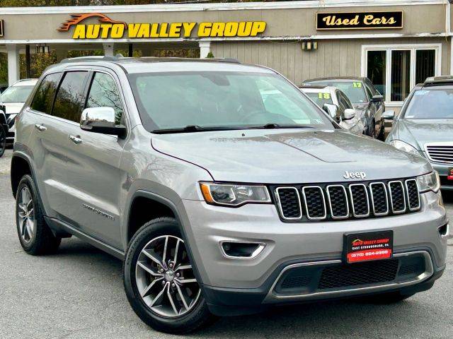 2017 Jeep Grand Cherokee Limited 4WD photo