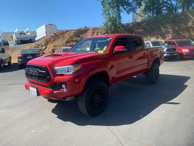 2017 Toyota Tacoma TRD Sport 4WD photo