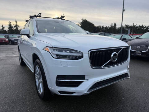 2016 Volvo XC90 T8 Momentum AWD photo